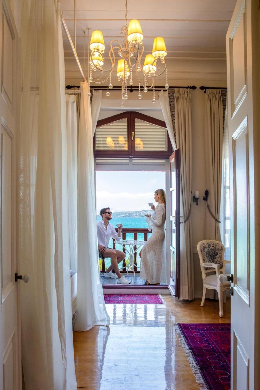Rasim Palas Çeşme Exterior foto